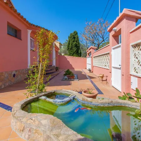 Requesens By Interhome *