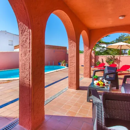 Requesens By Interhome *