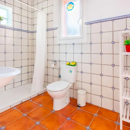 Requesens By Interhome