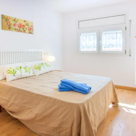 Requesens By Interhome