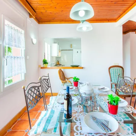 Semesterbostad Requesens By Interhome *
